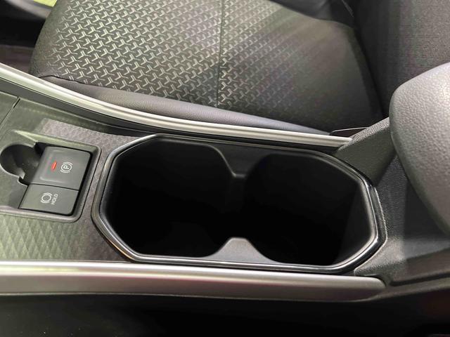 ロッキープレミアムＧ　ＨＥＶディスプレイオーディオ　パノラマカメラ　シートヒーター　キーフリー　オートエアコン　ステアリングスイッチ　認定中古車　ＣＶＴ　１２００（香川県）の中古車