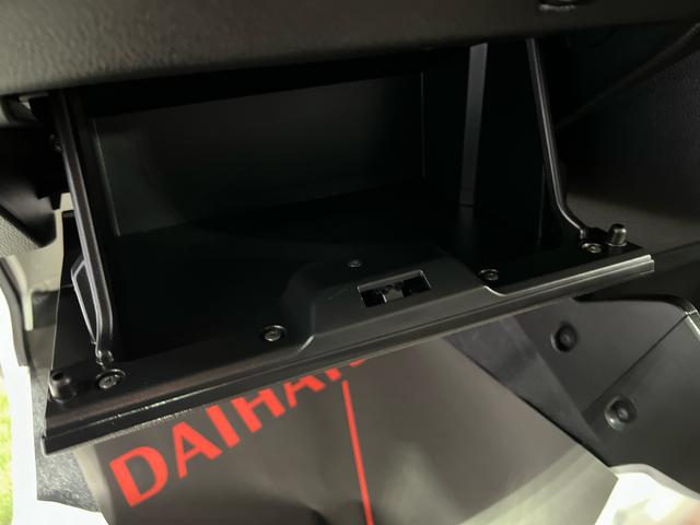 ハイゼットトラックスタンダード純正ラジオ　オートライト　エアコン　アイドリングストップ　取扱説明書　保証書　認定中古車　ＣＶＴ　６６０（香川県）の中古車