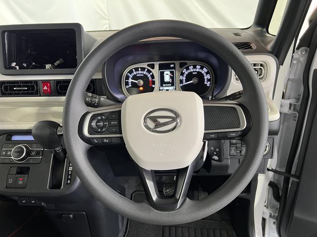 ムーヴキャンバスストライプスＧバックカメラ　両側パワースライドドア　ホッとカップホルダー　シートヒーター　オートエアコン　キーフリー　ステアリングスイッチ　認定中古車　ＣＶＴ　６６０（香川県）の中古車