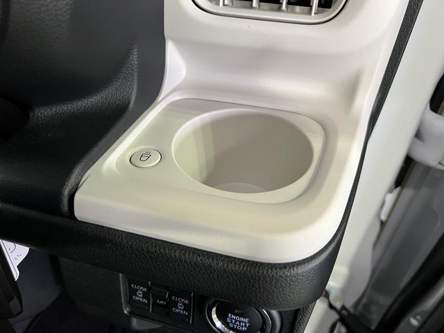 ムーヴキャンバスストライプスＧバックカメラ　両側パワースライドドア　ホッとカップホルダー　シートヒーター　オートエアコン　キーフリー　ステアリングスイッチ　認定中古車　ＣＶＴ　６６０（香川県）の中古車