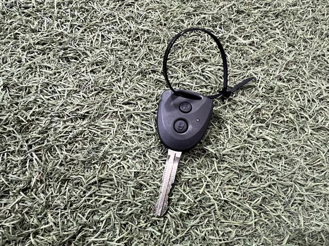 ハイゼットカーゴＤＸ純正ナビ　ＴＶ　Ｂｌｕｅｔｏｏｔｈ　ドラレコ　バックカメラ　キーレス　認定中古車　ＣＶＴ　６６０（香川県）の中古車