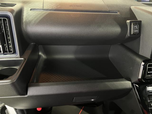 タントカスタムＲＳ９インチディスプレイオーディオ　ＴＶ　Ｂｌｕｅｔｏｏｔｈ　バックカメラ　キーフリー　ステアリングスイッチ　両側パワースライドドア　サンシェード　シートヒーター　認定中古車　ＣＶＴ　６６０（香川県）の中古車