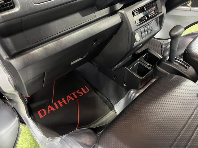 ハイゼットトラックスタンダードオートライト　取扱説明書　保証書　認定中古車　ＣＶＴ　６６０（香川県）の中古車
