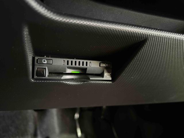 ロッキープレミアムＧ　ＨＥＶナビ　ＴＶ　Ｂｌｕｅｔｏｏｔｈ　ＥＴＣ　バックカメラ　キーフリー　シートヒーター　ステアリングスイッチ　オートエアコン　認定中古車　ＣＶＴ　１２００（香川県）の中古車