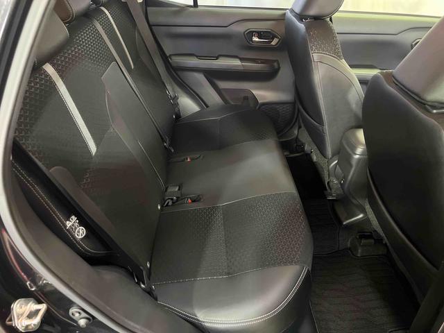 ロッキープレミアムＧ　ＨＥＶナビ　ＴＶ　Ｂｌｕｅｔｏｏｔｈ　ＥＴＣ　バックカメラ　キーフリー　シートヒーター　ステアリングスイッチ　オートエアコン　認定中古車　ＣＶＴ　１２００（香川県）の中古車