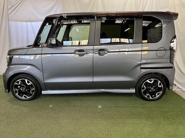 Ｎ−ＢＯＸカスタム 中古車 Ｇ・Ｌターボホンダセンシングナビ　ＴＶ　Ｂｌｕｅｔｏｏｔｈ　ドラレコ　ＥＴＣ　バックカメラ　後席会話機能　キーフリー　ステアリングスイッチ　両側パワースライドドア　サンシェード　認定中古車　ＣＶＴ