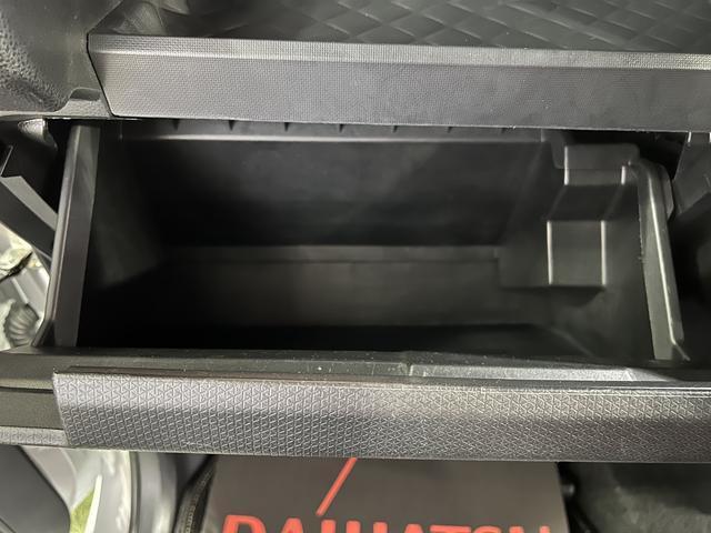 タントカスタムＸスタイルセレクションナビ　ＴＶ　Ｂｌｕｅｔｏｏｔｈ　ドラレコ　ＥＴＣ　バックカメラ　キーフリー　シートヒーター　ピラーレス　両側パワースライドドア　認定中古車　ＣＶＴ　６６０（香川県）の中古車