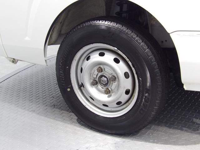 ハイゼットトラックスタンダード４ＷＤ　５ＭＴ　パワステ　エアコン　運転席ＳＲＳエアバッグ　切替式４ＷＤ　１２インチスチールホイール　ＡＭ／ＦＭラジオ（岩手県）の中古車