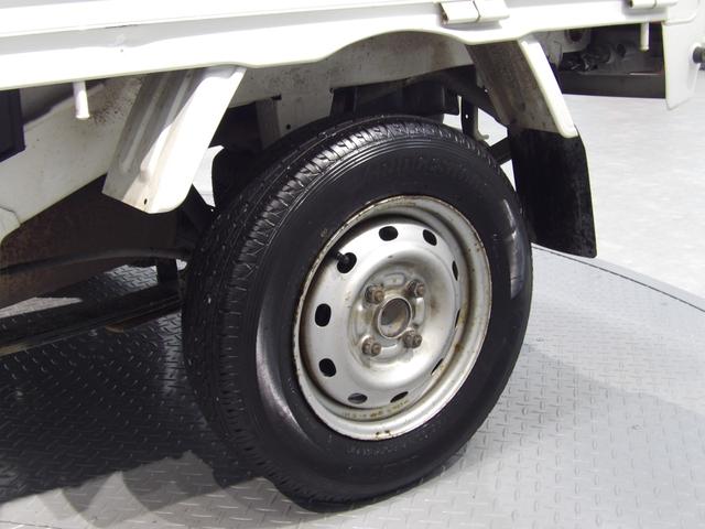 ハイゼットトラックスタンダード４ＷＤ　５ＭＴ　パワステ　エアコン　運転席ＳＲＳエアバッグ　切替式４ＷＤ　１２インチスチールホイール　ＡＭ／ＦＭラジオ（岩手県）の中古車