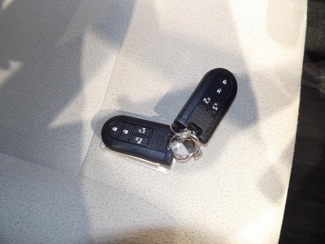 ムーヴキャンバスＸリミテッドメイクアップ　ＳＡII４ＷＤ　両側パワースライドドア　スマートアシストＩＩ　プッシュボタンスタート　イモビライザー機能付きキーフリーシステム　１４インチ専用ホイールカバー　置き楽ボックス　オートエアコン（岩手県）の中古車