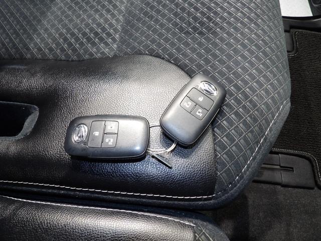 タントカスタムX4WD ミラクルオープンドア 両側スライドドア(左側電動) LEDヘッドライト スマートアシスト 運転席ロングスライドシート プッシュスタート オートエアコン 純正14インチアルミ(岩手県)の中古車