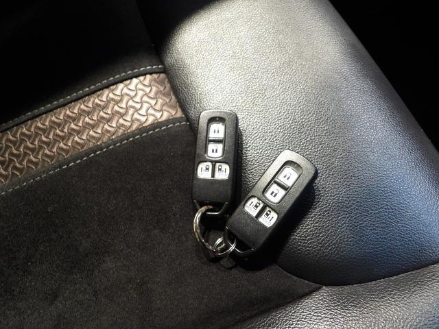 Ｎ−ＢＯＸカスタムＧ・Ｌターボホンダセンシングターボ　４ＷＤ　ホンダセンシング　両側パワースライドドア　ＬＥＤヘッドライト　アルミホイール　プッシュスタート　オートエアコン　クルーズコントロール　シートヒーター（岩手県）の中古車