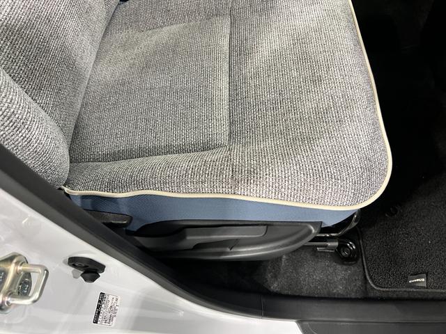 ムーヴキャンバスストライプスＧ　走行１５８７キロ／両側電動スライドドア一年保証・走行距離無制限　走行１５８７キロ　サイドエアバック　クリアランスソナー　オートマチックハイビーム　オートライト　ＬＥＤヘッドライト　ベンチシート　シートヒーター　両側電動スライドドア（埼玉県）の中古車