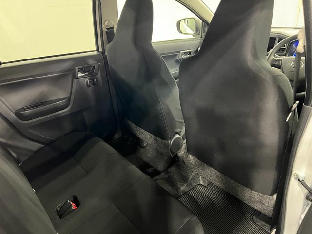 ミライースＸ　ＳＡIII　走行１７２１キロ／ＬＥＤヘッドライト一年保証・走行距離無制限　走行１７２１キロ　助手席エアバック　オートライト　オートマチックハイビーム　クリアランスソナー　アイドリングストップ（埼玉県）の中古車