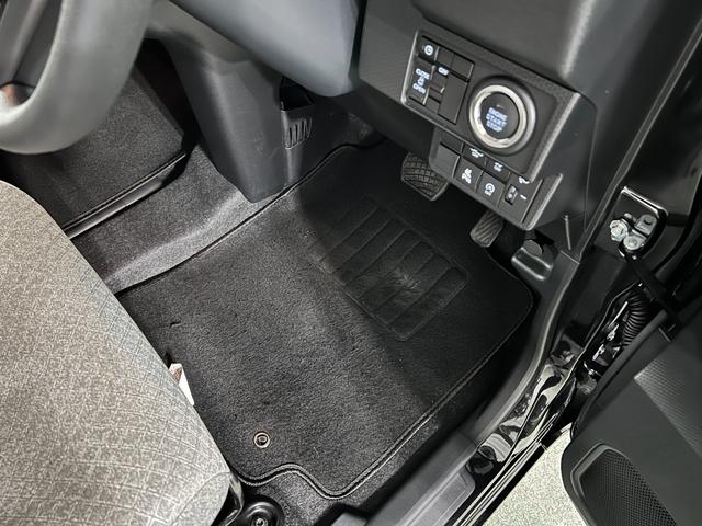 タントＸ　走行３６０８キロ／ＬＥＤヘッドランプ／シートヒーター１年保証距離無制限　走行距離３６０８キロ　マット　サイドエアバッグ　ＬＥＤヘッドランプ　アイドリングストップ　シートヒーター　片側電動スライドドア　オート格納式ドアミラー　電動パーキングブレーキ（埼玉県）の中古車