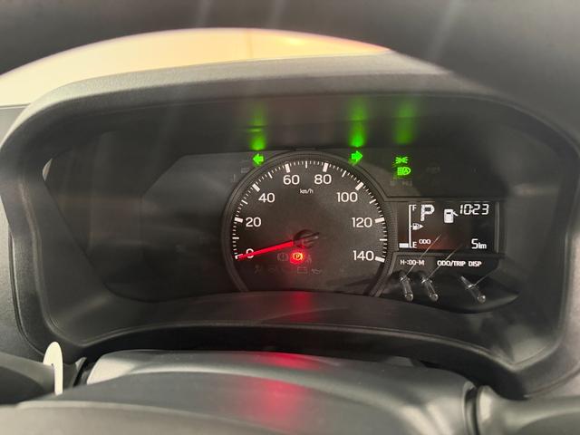 ハイゼットカーゴDX 走行5キロ/登録済未使用車一年保証・走行距離無制限 走行5キロ 助手席エアバック オートライト オートマチックハイビーム クリアランスソナー アイドリングストップ(埼玉県)の中古車