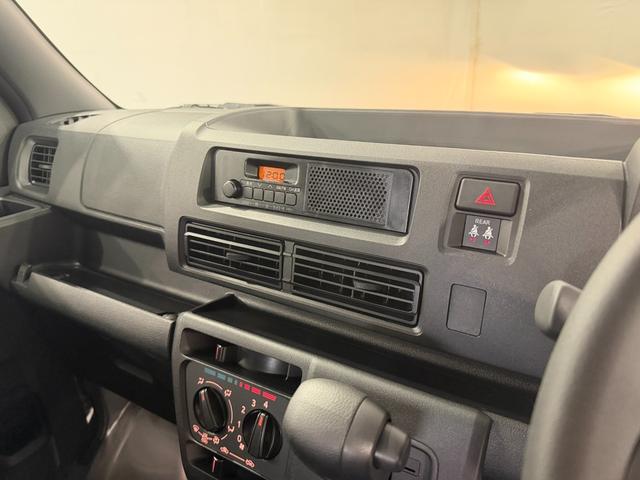 ハイゼットカーゴDX 走行5キロ/登録済未使用車一年保証・走行距離無制限 走行5キロ 助手席エアバック オートライト オートマチックハイビーム クリアランスソナー アイドリングストップ(埼玉県)の中古車