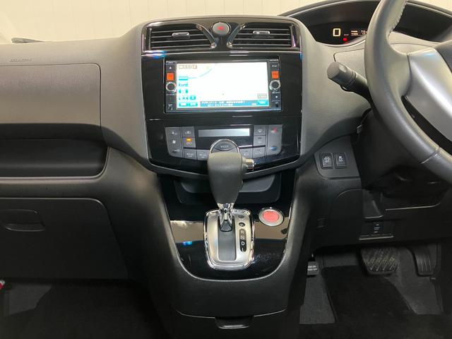 セレナハイウェイスター S−ハイブリッド衝突被害軽減ブレーキシステム 3列シート ステアリングスイッチ Pスタート アイドリングストップ 両側オートスライドドア レーンアシスト ETC 電動格納ミラー キーフリー(神奈川県)の中古車