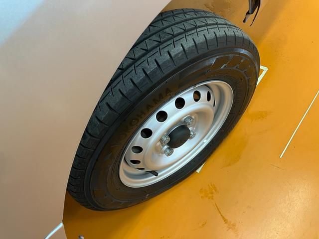 ハイゼットトラックエクストラＳＡIIIｔサポカーＳワイド適合　三方開　ゴムマット　５段マニュアルシフト　エアコン　コーナーセンサー　横滑り防止機能　誤発進抑制機能　光軸調整ダイヤル　ＥＴＣ　荷台作業灯　パワーウインドウ　キーレス（神奈川県）の中古車