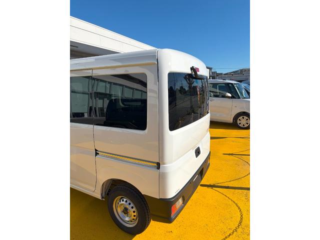 ハイゼットカーゴDXサポカーSワイド適合 オーディオ エアコン アクセサリーソケット コーナーセンサー アイドリングストップ 光軸調整ダイヤル 横滑り防止機能 誤発進抑制機能 パワーウインドウ キーレス(神奈川県)の中古車