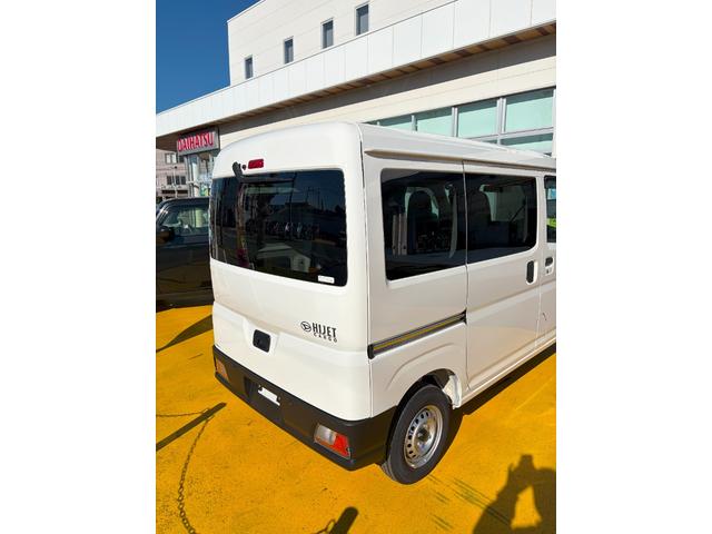 ハイゼットカーゴDXサポカーSワイド適合 オーディオ エアコン アクセサリーソケット コーナーセンサー アイドリングストップ 光軸調整ダイヤル 横滑り防止機能 誤発進抑制機能 パワーウインドウ キーレス(神奈川県)の中古車