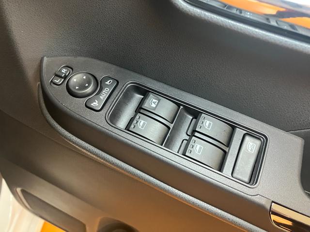 タントカスタムRSサポカーSワイド適合 ミラクルオープンドア 両側オートスライドドア 電動パーキングブレーキ パノラマモニター対応 ステアリングスイッチ シートヒーター オートエアコン コーナーセンサー キーフリー(神奈川県)の中古車