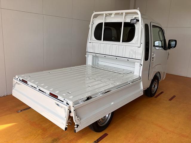 ハイゼットトラックジャンボエクストラサポカーＳワイド適合　三方開　ＣＶＴ　エアコン　Ｐスタート　アクセサリーソケット　アイドリングストップ　コーナーセンサー　荷台作業灯　電動格納ミラー　パワーウインドウ　キーフリー（神奈川県）の中古車