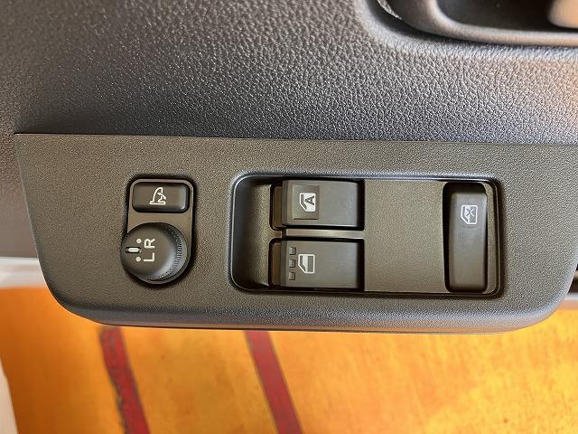 ハイゼットトラックジャンボエクストラサポカーＳワイド適合　三方開　ＣＶＴ　エアコン　Ｐスタート　アクセサリーソケット　アイドリングストップ　コーナーセンサー　荷台作業灯　電動格納ミラー　パワーウインドウ　キーフリー（神奈川県）の中古車