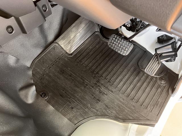 ハイゼットトラックジャンボエクストラサポカーＳワイド適合　三方開　ＣＶＴ　エアコン　Ｐスタート　アクセサリーソケット　アイドリングストップ　コーナーセンサー　荷台作業灯　電動格納ミラー　パワーウインドウ　キーフリー（神奈川県）の中古車