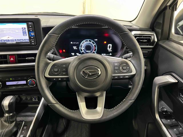 ロッキープレミアムサポカーＳワイド適合　ＵＳＢ接続端子　ステアリングスイッチ　全車速追従機能付ＡＣＣ　パノラマモニター対応　シートヒーター　コーナーセンサー　Ｂカメラ　キーフリー（神奈川県）の中古車