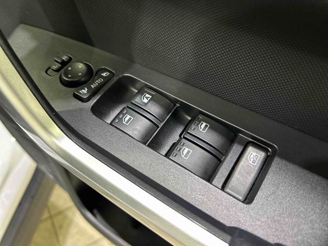 ロッキープレミアムサポカーＳワイド適合　ＵＳＢ接続端子　ステアリングスイッチ　全車速追従機能付ＡＣＣ　パノラマモニター対応　シートヒーター　コーナーセンサー　Ｂカメラ　キーフリー（神奈川県）の中古車