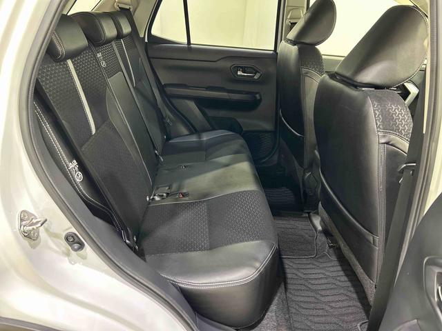 ロッキープレミアムサポカーＳワイド適合　ＵＳＢ接続端子　ステアリングスイッチ　全車速追従機能付ＡＣＣ　パノラマモニター対応　シートヒーター　コーナーセンサー　Ｂカメラ　キーフリー（神奈川県）の中古車