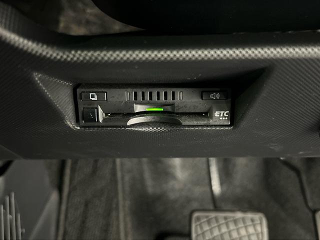 ロッキープレミアムサポカーＳワイド適合　ＵＳＢ接続端子　ステアリングスイッチ　全車速追従機能付ＡＣＣ　パノラマモニター対応　シートヒーター　コーナーセンサー　Ｂカメラ　キーフリー（神奈川県）の中古車