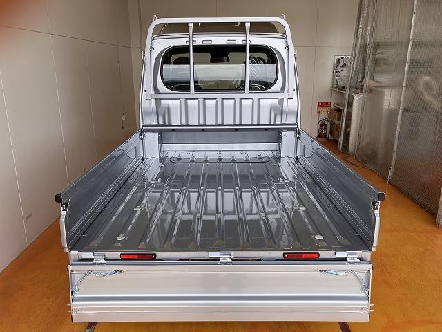 ハイゼットトラックジャンボスタンダードサポカーＳワイド適合　三方開　ラジオ　エアコン　光軸調整ダイヤル　コーナーセンサー　アイドリングストップ　横滑り防止機能　誤発進抑制機能　アクセサリーソケット（神奈川県）の中古車
