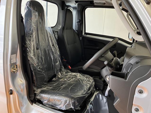 ハイゼットトラックジャンボスタンダードサポカーＳワイド適合　三方開　ラジオ　エアコン　光軸調整ダイヤル　コーナーセンサー　アイドリングストップ　横滑り防止機能　誤発進抑制機能　アクセサリーソケット（神奈川県）の中古車