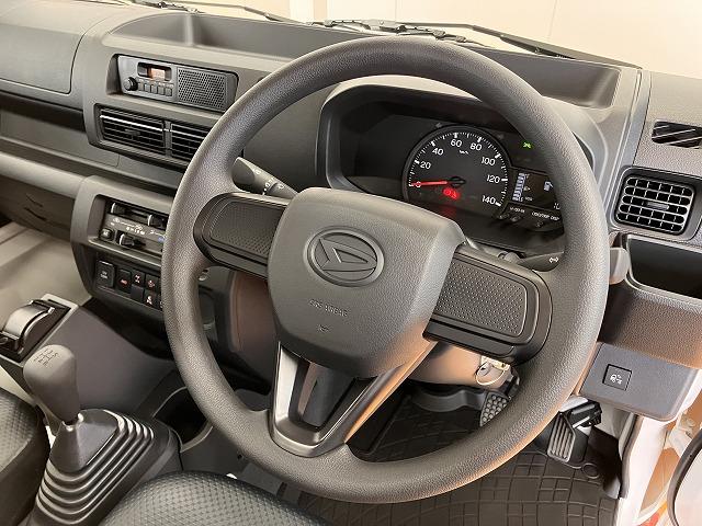 ハイゼットトラック多目的ダンプ４ＷＤ　サポカーＳワイド適合　三方開　ＰＴＯ式　エアコン　ラジオ　コーナーセンサー　５段マニュアルシフト　荷台作業灯　アイドリングストップ　横滑り防止機能　誤発進抑制機能（神奈川県）の中古車