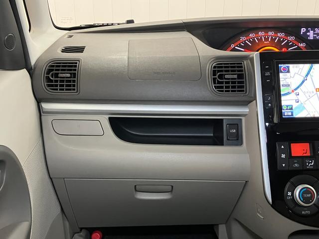 タントＧ　後席モニター　カーナビ　ＵＳＢ接続端子ミラクルオープンドア　両側オートスライドドア　後席モニター　ステアリングスイッチ　ＵＳＢ接続端子　Ｐスタート　エコアイドル　電動格納ミラー　パワーウインドウ　キーレス（神奈川県）の中古車