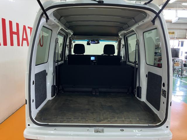 ハイゼットカーゴクルーズターボＳＡIIIサポカーＳワイド適合　両側スライドドア　Ｂカメラ　エアコン　アイドリングストップ　オートハイビーム　横滑り防止機能　誤発進抑制機能　光軸調整ダイヤル　電動格納ミラー　ＥＴＣ　キーレス（神奈川県）の中古車