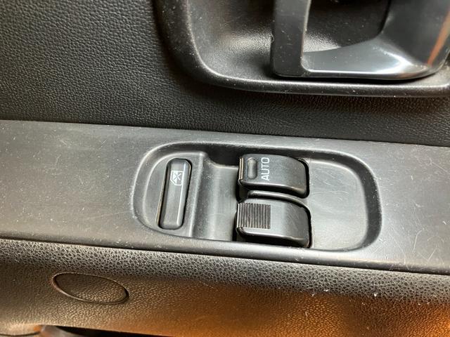 ハイゼットカーゴクルーズターボＳＡIIIサポカーＳワイド適合　両側スライドドア　Ｂカメラ　エアコン　アイドリングストップ　オートハイビーム　横滑り防止機能　誤発進抑制機能　光軸調整ダイヤル　電動格納ミラー　ＥＴＣ　キーレス（神奈川県）の中古車