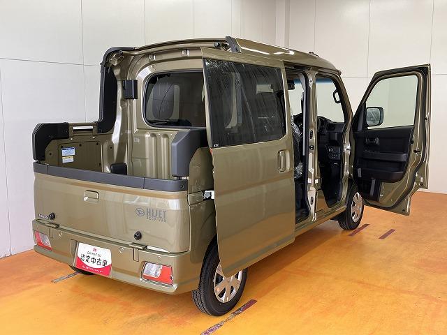 ハイゼットカーゴデッキバンＧサポカーＳワイド適合　エアコン　アクセサリーソケット　コーナーセンサー　Ｐスタート　アイドリングストップ　コーナーセンサー　横滑り防止機能　誤発進抑制機能　電動格納ミラー　パワーウインドウ（神奈川県）の中古車