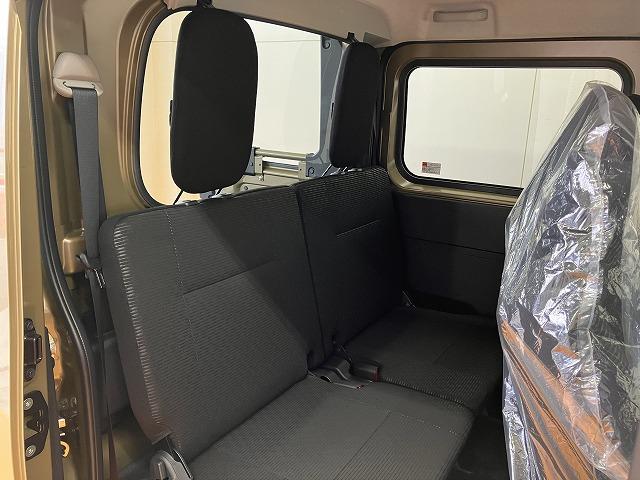 ハイゼットカーゴデッキバンＧサポカーＳワイド適合　エアコン　アクセサリーソケット　コーナーセンサー　Ｐスタート　アイドリングストップ　コーナーセンサー　横滑り防止機能　誤発進抑制機能　電動格納ミラー　パワーウインドウ（神奈川県）の中古車