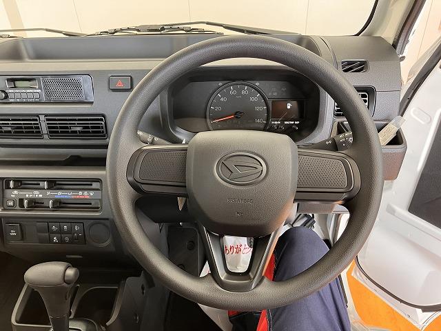 ハイゼットトラックジャンボスタンダードサポカーＳワイド適合　三方開　ラジオ　ＣＶＴ　エアコン　Ｐスタート　アクセサリーソケット　アイドリングストップ　コーナーセンサー　　キーフリー（神奈川県）の中古車