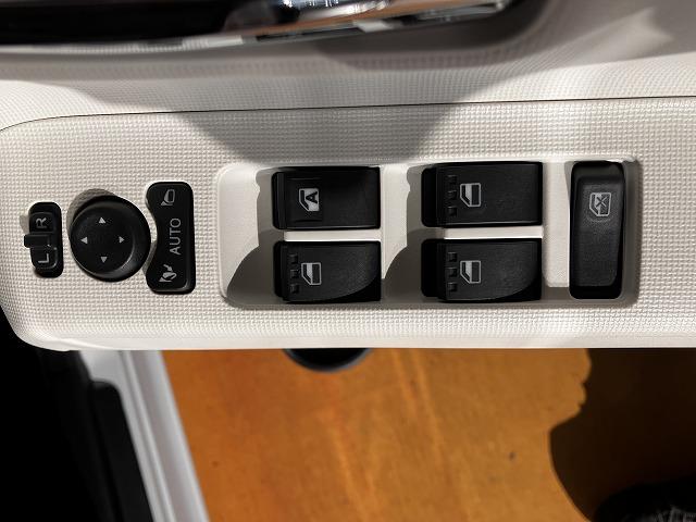 ムーヴキャンバスストライプスGターボサポカーSワイド適合 パノラマモニター対応 ホッとカップホルダー USB接続端子 電動パーキングブレーキ シートヒーター 両側オートスライドドア Pスタート 全車速追従機能付ACC キーフリー(神奈川県)の中古車