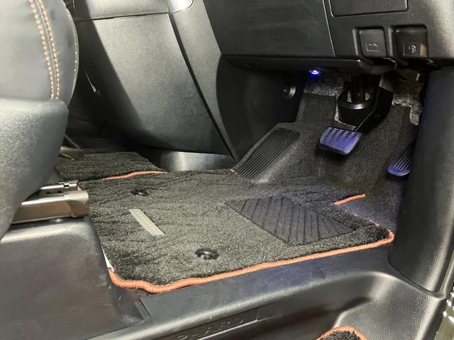 アルファード２．５Ｓ　Ａパッケージ　タイプブラックＢカメラ　パワーバックドア　ナビ　後席モニター　オートクルーズコントロール　電動パーキングブレーキ　１００Ｖ電源　Ｐスタート　ＥＴＣ　両側オートスライドドア　オットマン　サンルーフ　キーフリー（神奈川県）の中古車