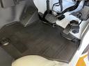 サポカーＳワイド適合　エアコン　電動格納ミラー　パワーウィンドウ　荷台作業灯　Ｐスタート　誤発進抑制装置　横滑り防止機能　コーナーセンサー　アイドリングストップ　キーフリー（神奈川県）の中古車