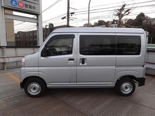 ハイゼットカーゴDXサポカーSワイド適合 エアコン アクセサリーソケット Bluetoothオーディオ コーナーセンサー アイドリングストップ 光軸調整ダイヤル 横滑り防止機能 誤発進抑制機能 パワーウインドウ キーレス(神奈川県)の中古車