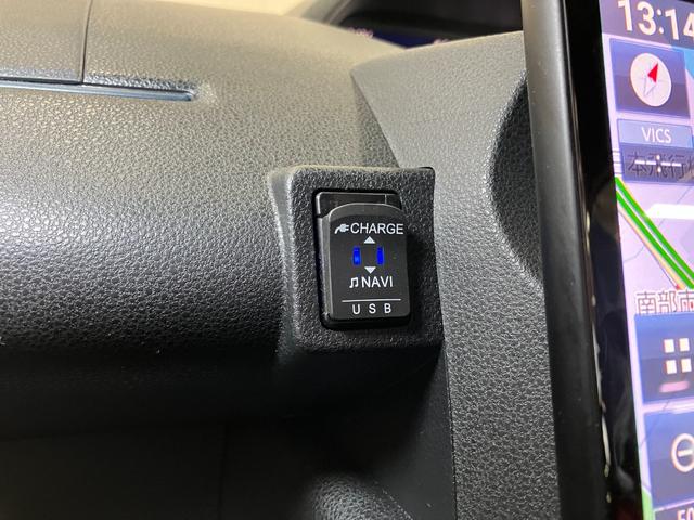 タントカスタムＲＳ　カーナビ　ＵＳＢ　電動パーキングブレーキサポカーＳワイド適合　スマアシ　パノラマモニター対応　ミラクルオープンドア　両側オートスライドドア　電動パーキングブレーキ　ステアリングスイッチ　シートヒーター　コーナーセンサー　キーフリー（神奈川県）の中古車