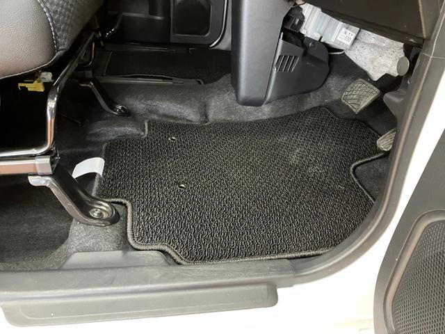 タントカスタムＲＳ　カーナビ　ＵＳＢ　電動パーキングブレーキサポカーＳワイド適合　スマアシ　パノラマモニター対応　ミラクルオープンドア　両側オートスライドドア　電動パーキングブレーキ　ステアリングスイッチ　シートヒーター　コーナーセンサー　キーフリー（神奈川県）の中古車