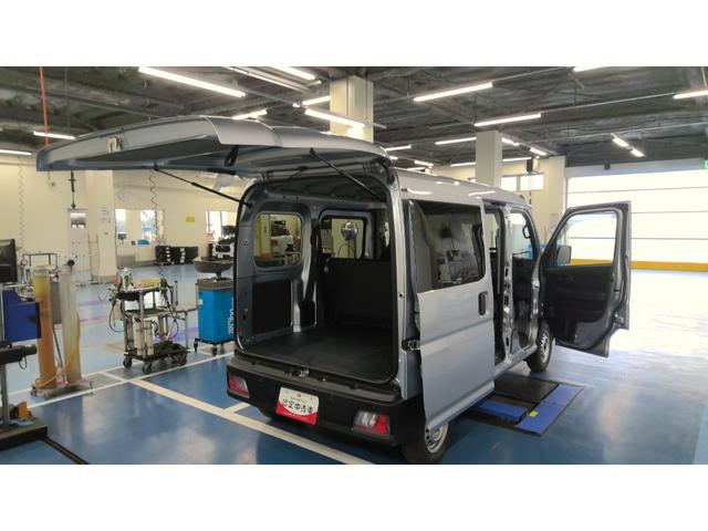 ハイゼットカーゴDXサポカーSワイド適合 ラジオ エアコン アクセサリーソケット コーナーセンサー アイドリングストップ 光軸調整ダイヤル 横滑り防止機能 誤発進抑制機能 パワーウインドウ キーレス(神奈川県)の中古車