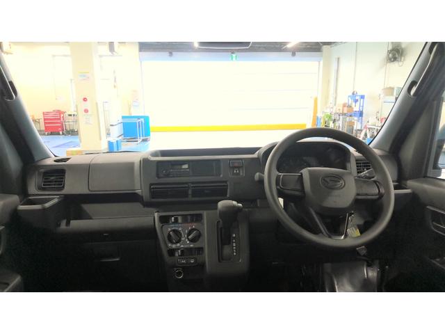 ハイゼットカーゴDXサポカーSワイド適合 ラジオ エアコン アクセサリーソケット コーナーセンサー アイドリングストップ 光軸調整ダイヤル 横滑り防止機能 誤発進抑制機能 パワーウインドウ キーレス(神奈川県)の中古車